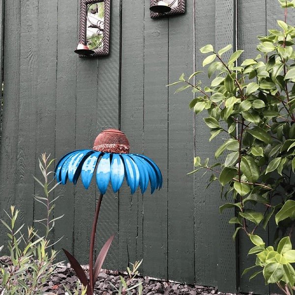 Coneflower Bird Feeder - Coldesk