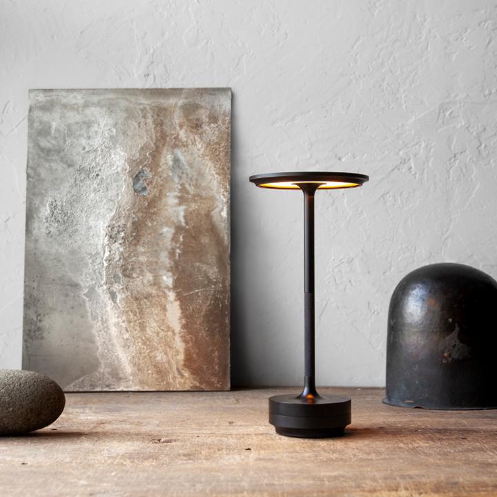 Portable Cordless Table Lamp - Adjustable light intensity - Coldesk