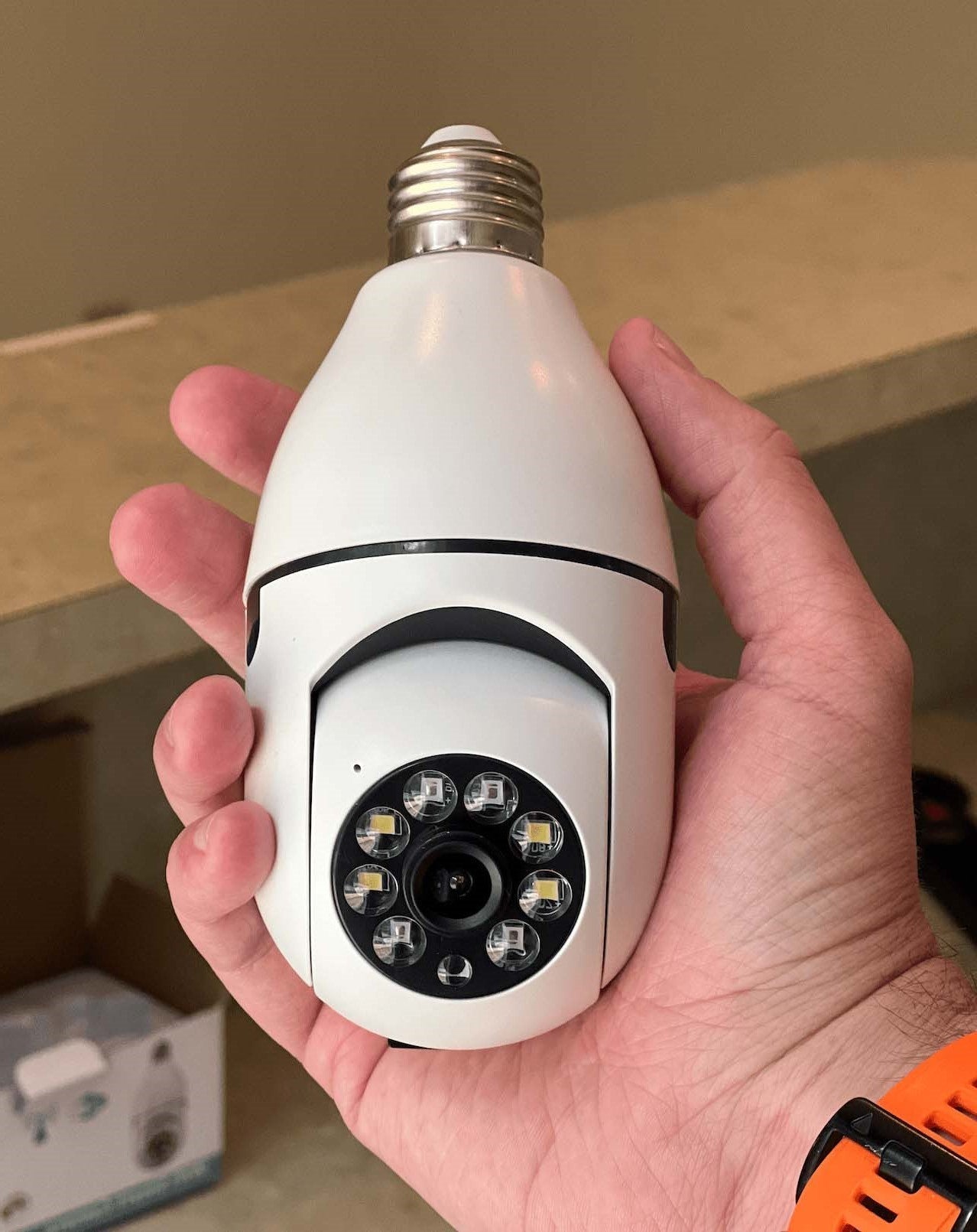 Security Light Bulb Camera - Top-Rated Lightbulb Security Camera - Coldesk