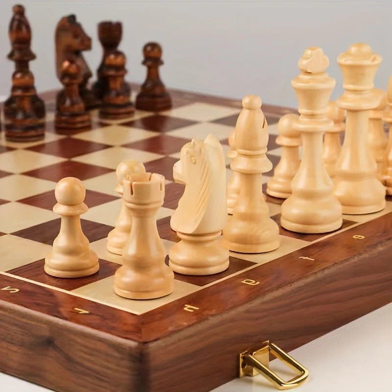 Wooden Chess Set - Coldesk